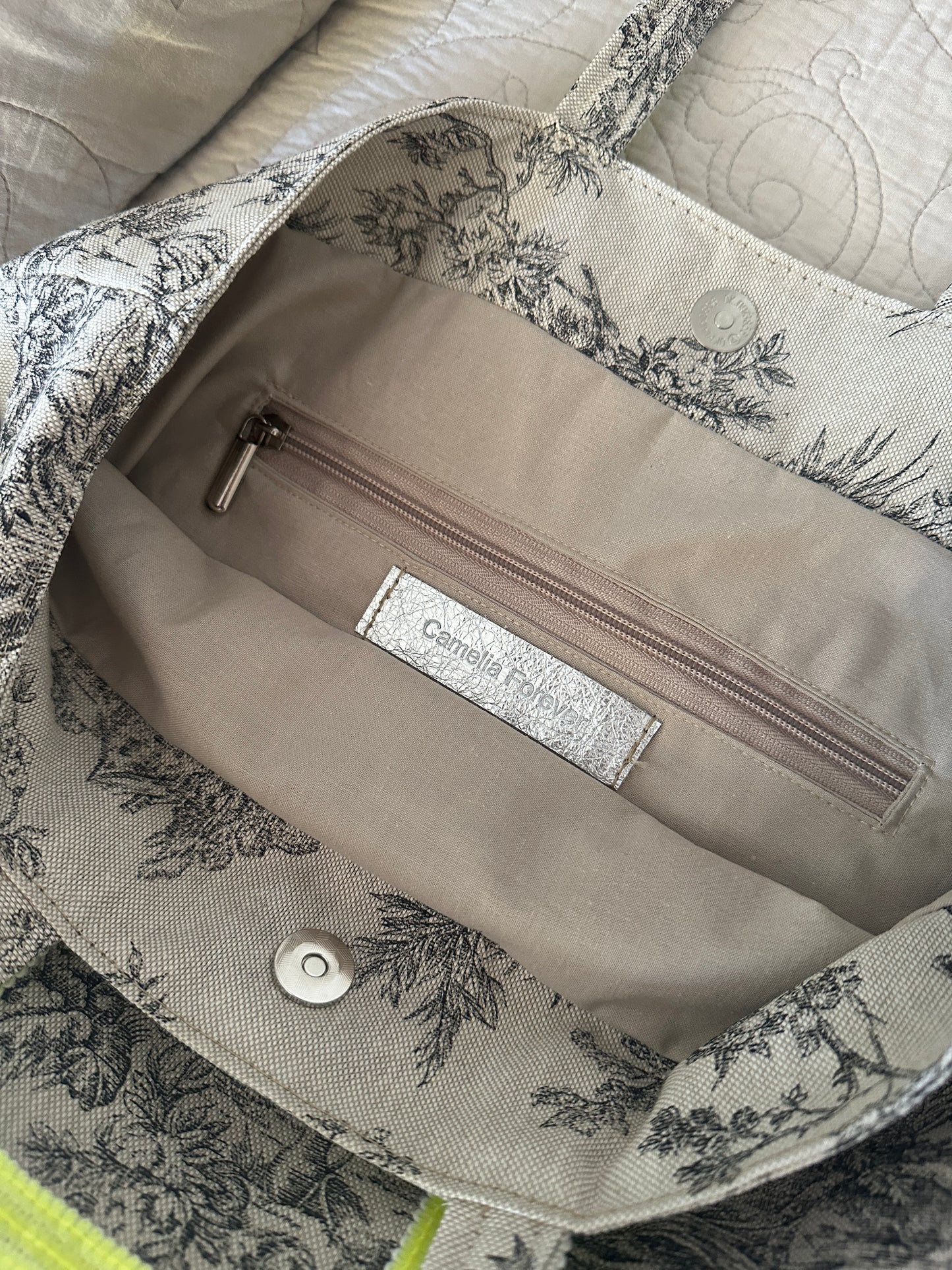 Sac Cabas Toile de Jouy fait main – Sequins Fluo, fourre tout été, sac de plage