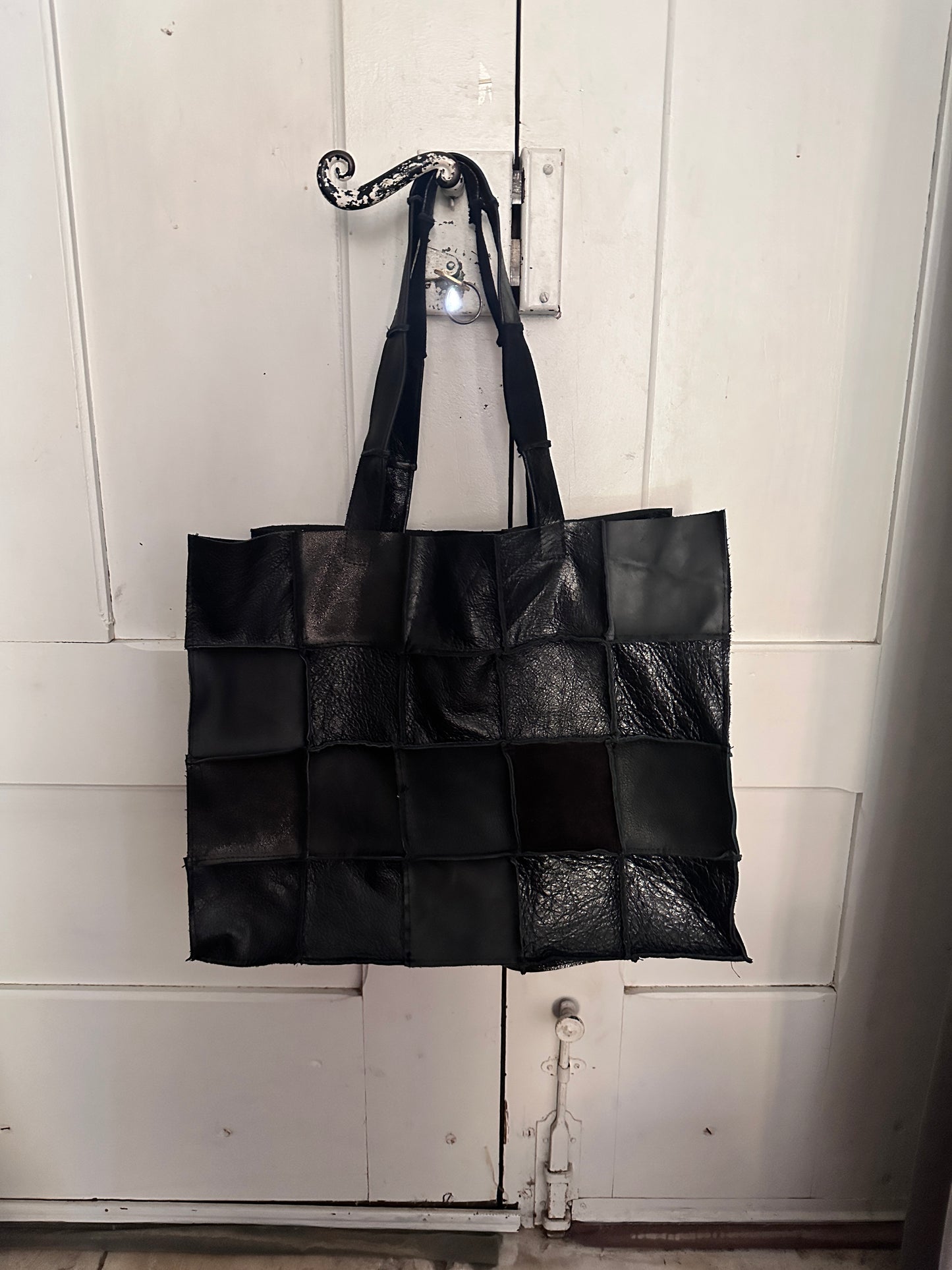 Grand Sac Porté Épaule en Cuir Italien Noir – Patchwork Unique