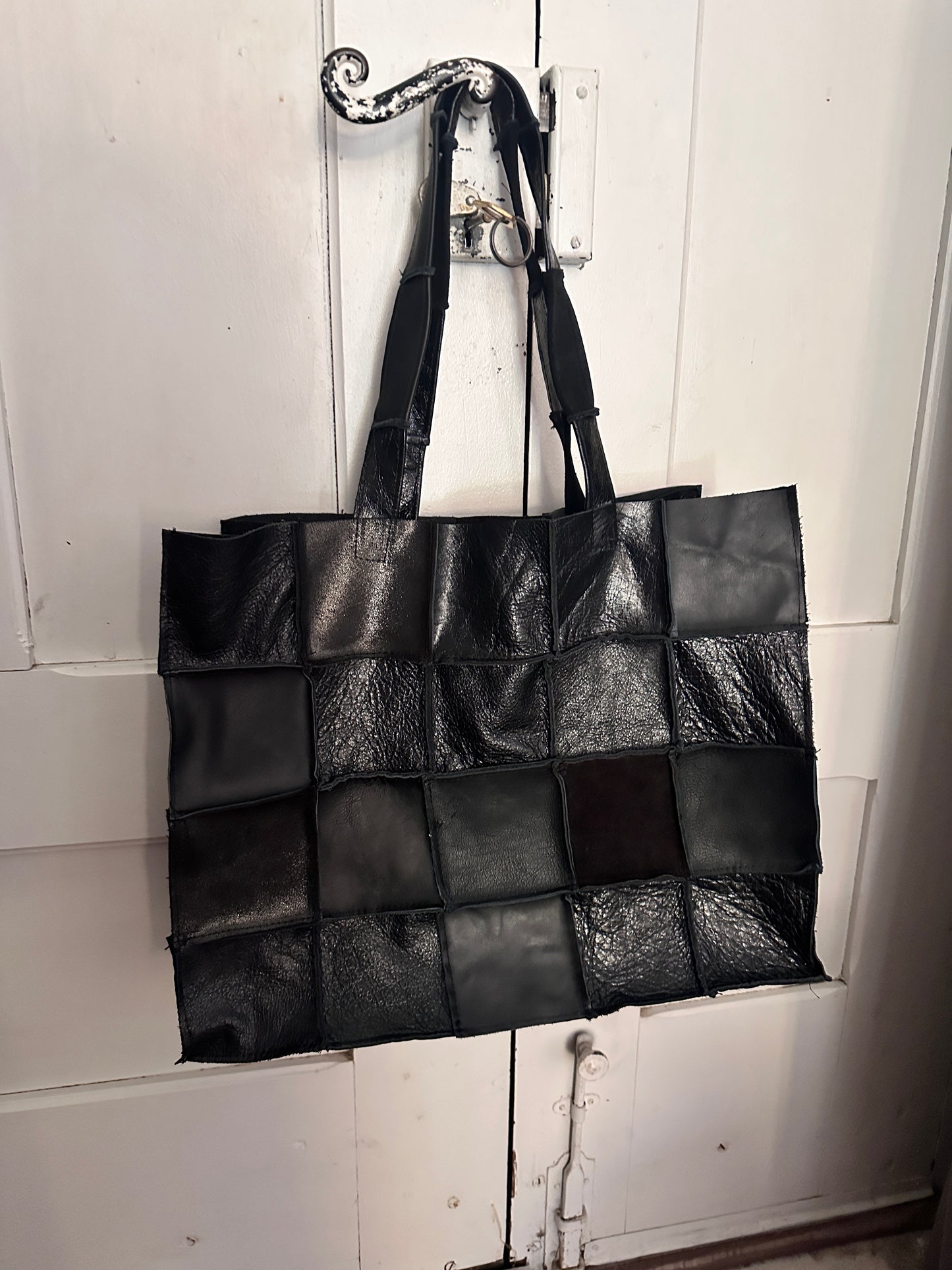 Grand Sac Porté Épaule en Cuir Italien Noir – Patchwork Unique