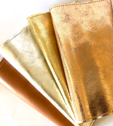 Protège-Chéquier en Cuir Métallique