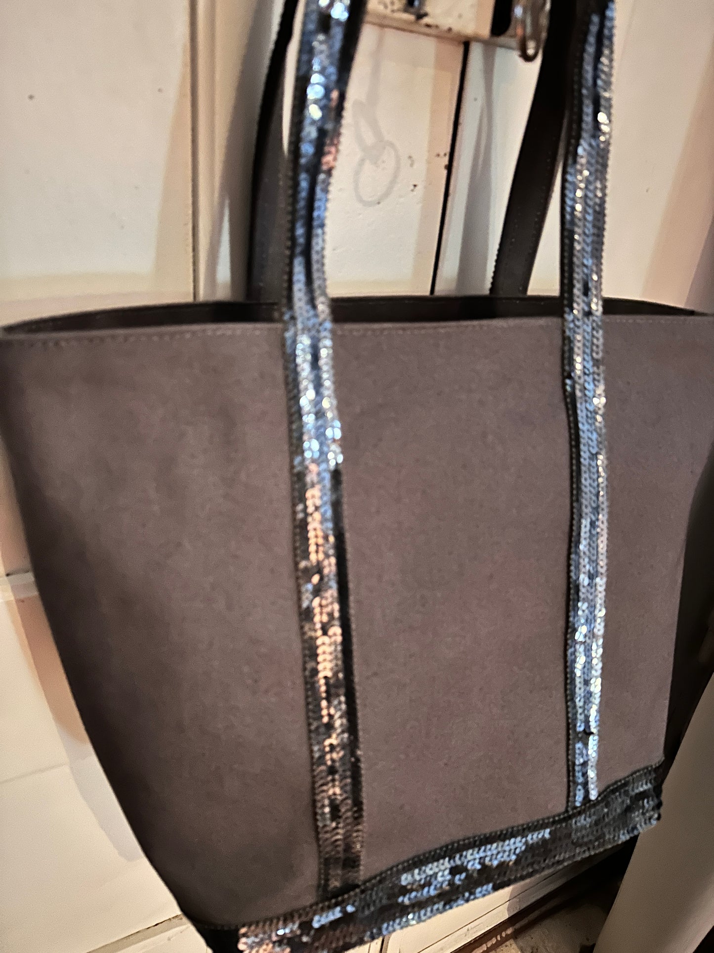 Sac cabas en toile de coton gris avec sequins gris argent