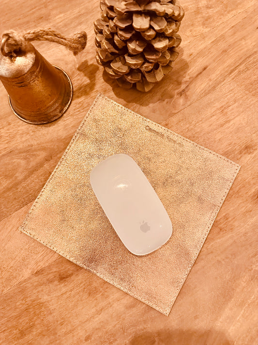 Tapis de souris luxe réversible – Cuir pleine fleur italien, côté doré scintillant et côté or rose