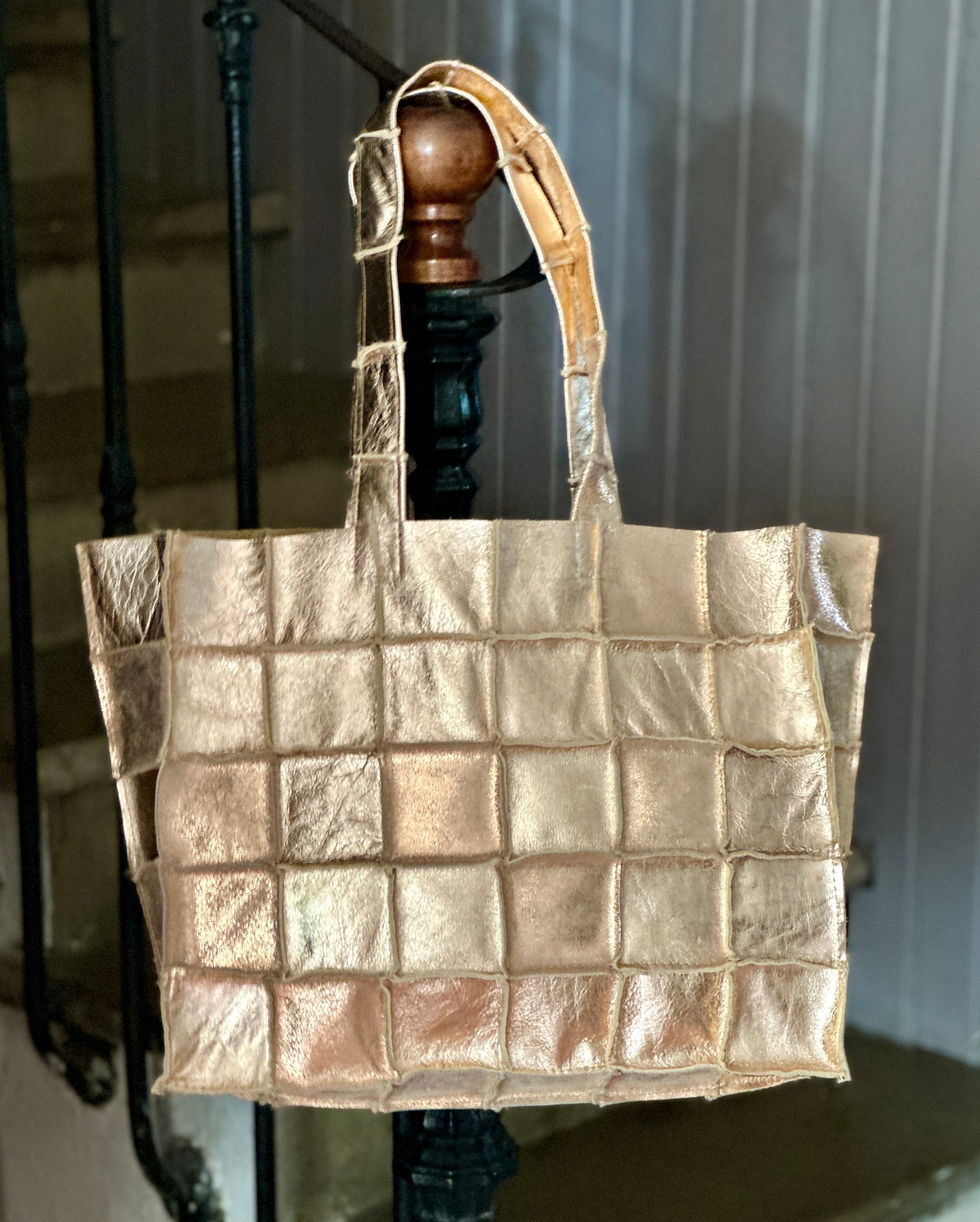 Sac Cabas Unique en Cuir Italien rose doré– Fait Main, Modèle Exclusif