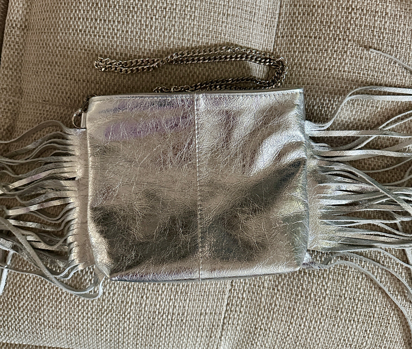 Sac à main cuir italien argenté à franges – Bandoulière & Pochette