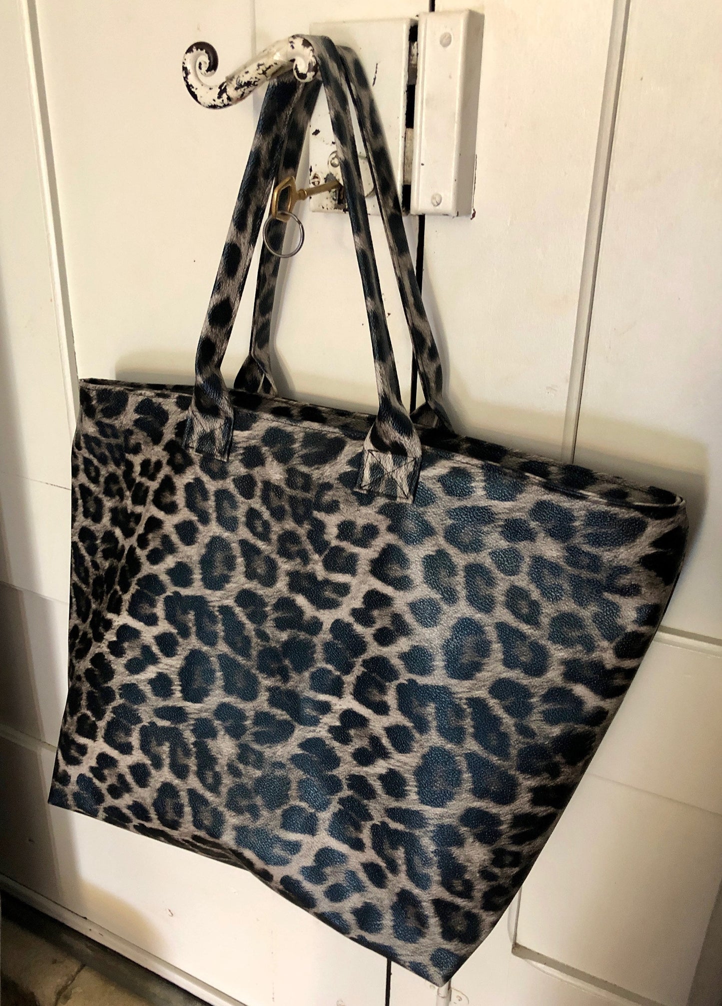 Leopard shoulder tote bag