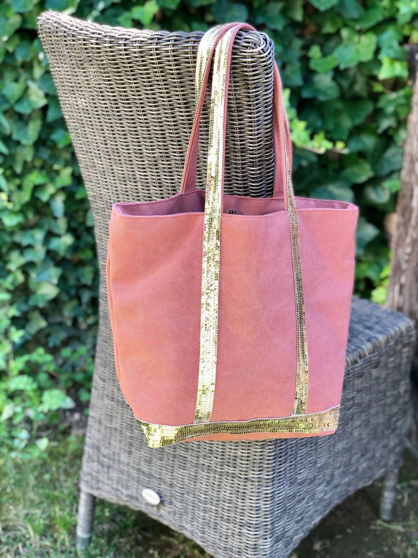 Terracotta cotton tote bag with gold sequins