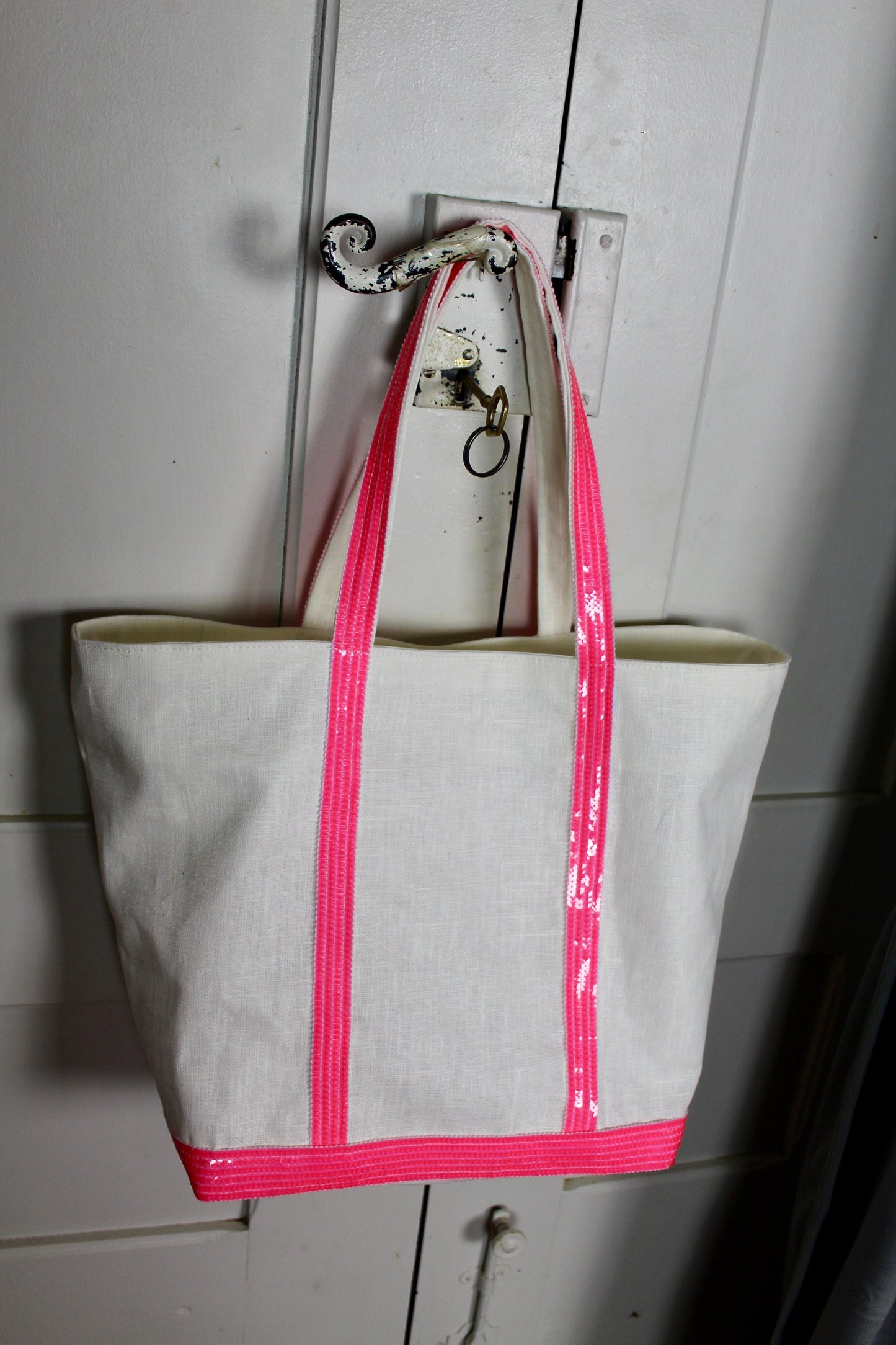 White coated linen bag with neon pink sequins, waterproof linen beach bag with sequins, shoulder handbag for summer