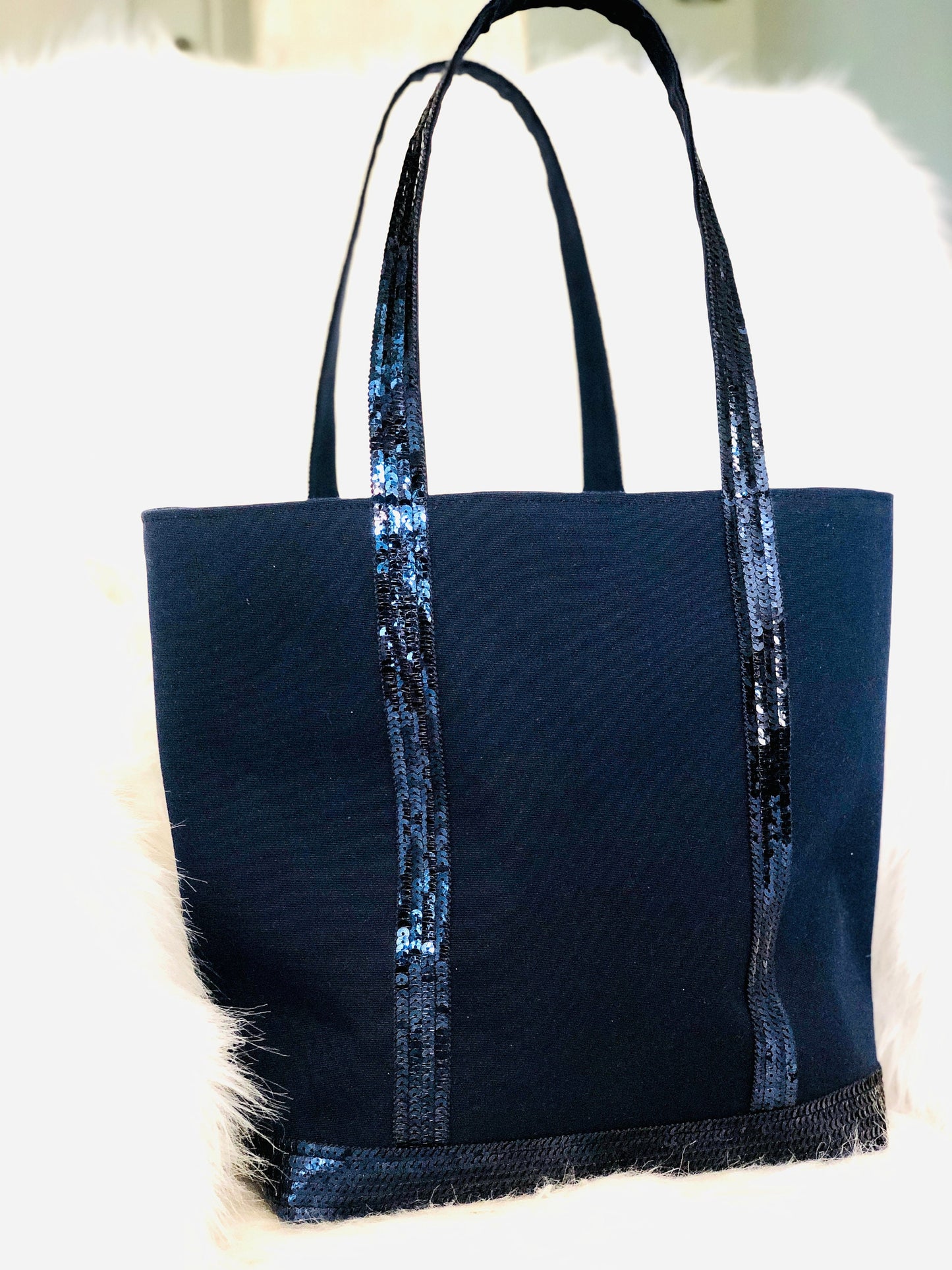 Navy blue tote bag with sequins worn on the shoulder, navy tote bag with zippered pocket, large bag for navy blue classes