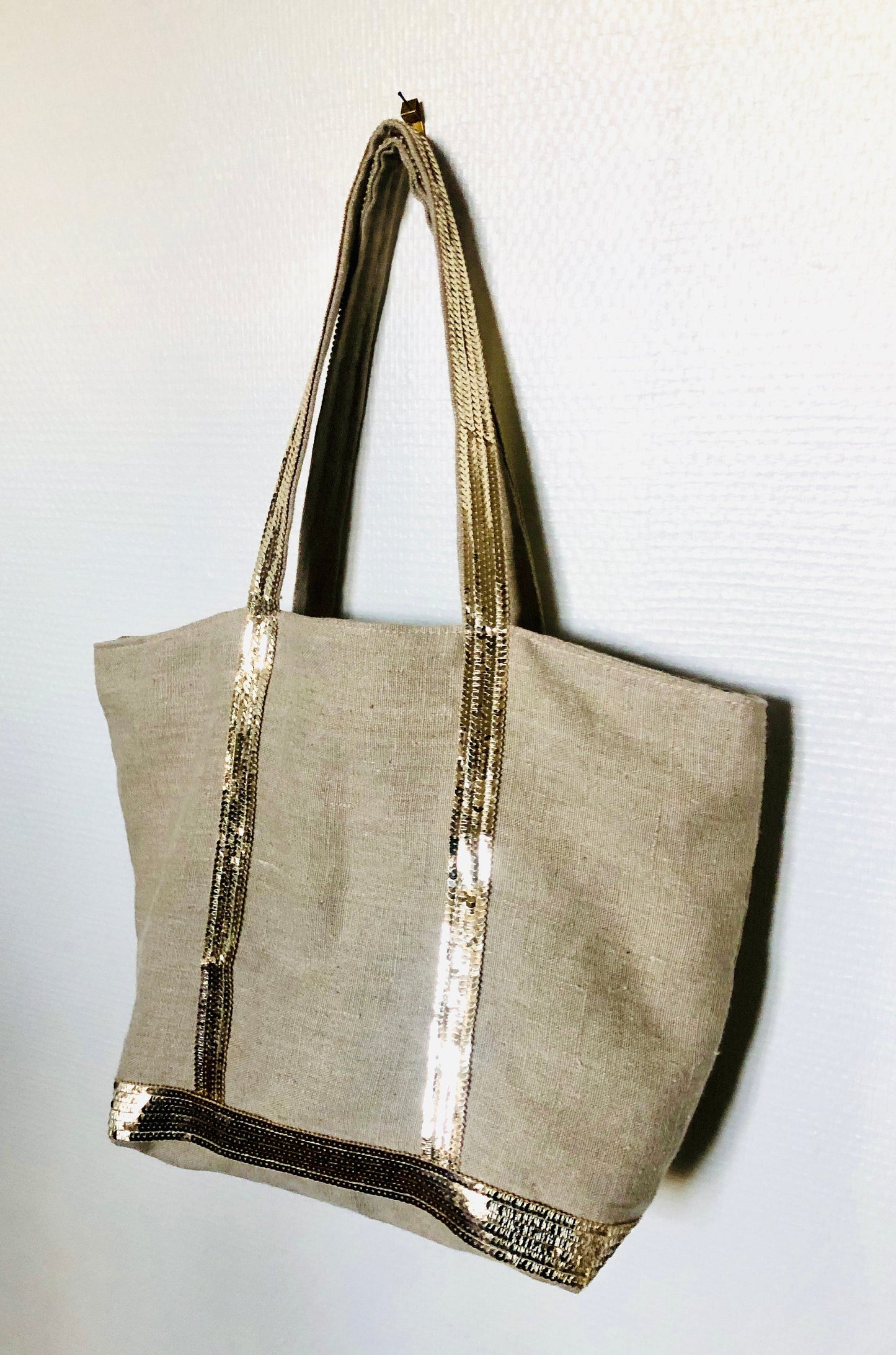 Washed linen tote bag with gold sequins