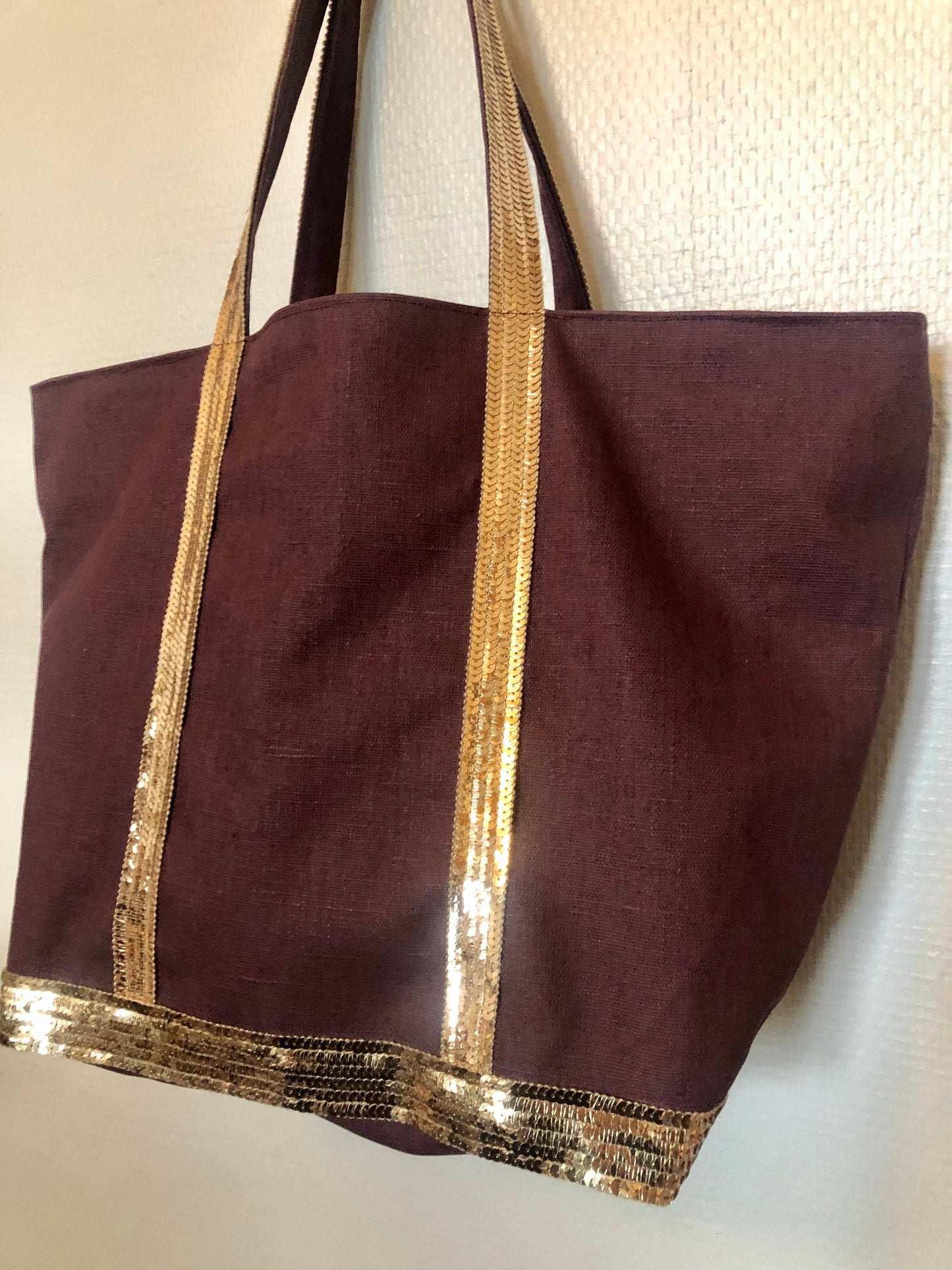 Plum coated linen shopping bag with gold glitter