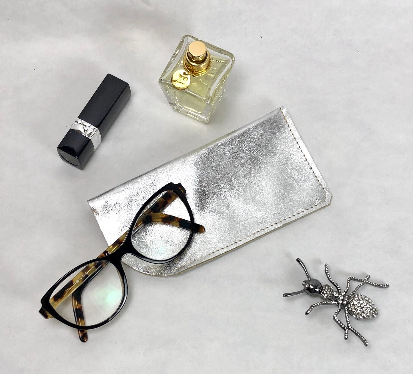Silver leather eyeglasses pouch, women's eyeglasses protector, eyeglasses cover, unique leather gift, handbag accessory