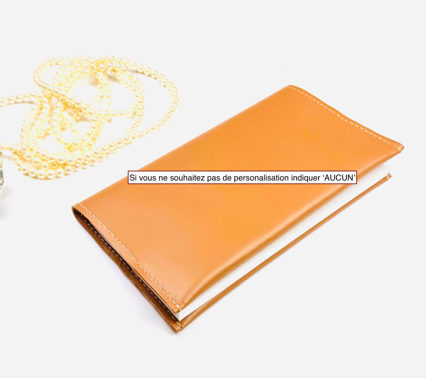 Porte chéquier en cuir camel protège chéquier fantaisie cadeau personnalisé étui chéquier paysage initiales cadeau amie